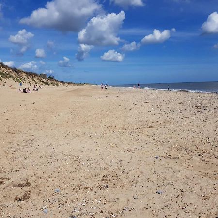 218 - 2 Bed Chalet, Belle Aire, Beach Road, Hemsby, Nr29 Eksteriør bilde